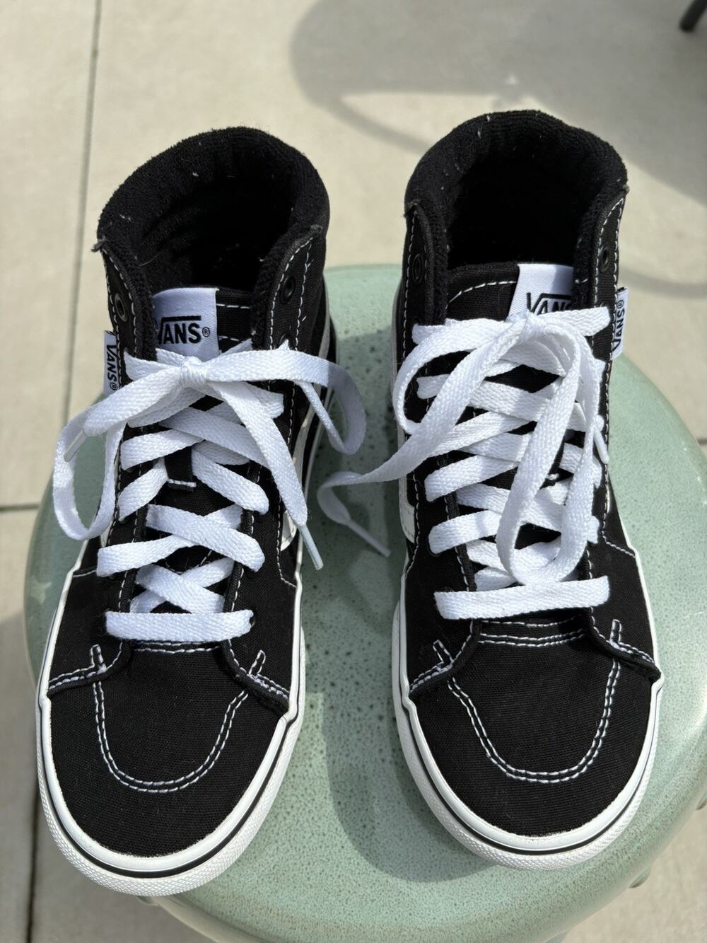Vans Sk8-Hi High Top Sneakers Unisex Missy Size 1 Black & White